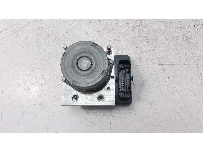 Recambio de abs para toyota avensis 1.8 16v cat referencia OEM IAM 4405005180  