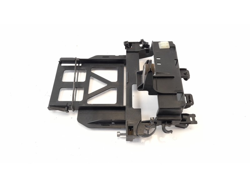 Recambio de moldura para bmw f 800 s/st referencia OEM IAM 61357689832  