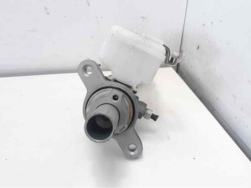 Recambio de bomba freno para toyota avensis (t27) 2.0 d-4d cat referencia OEM IAM 0204255239  