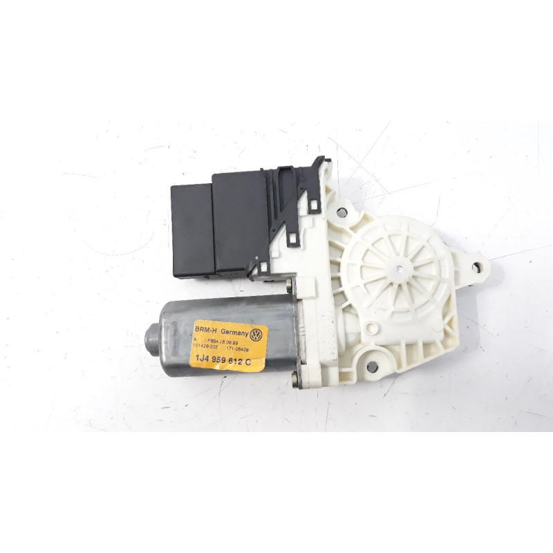 Recambio de motor elevalunas trasero derecho para volkswagen golf iv berlina (1j1) 2.0 referencia OEM IAM 1J4959812C  