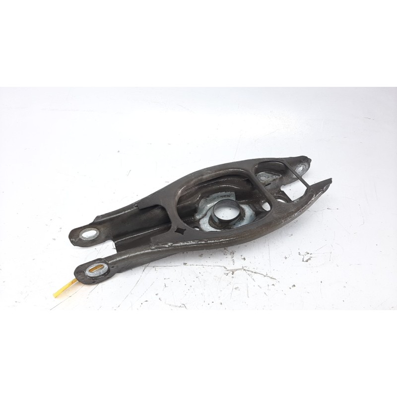 Recambio de brazo suspension inferior trasero derecho para bmw serie 3 coupe (e92) 2.0 turbodiesel cat referencia OEM IAM 333267