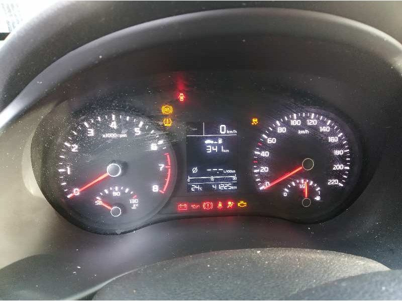 kia rio (yb) del año 2018