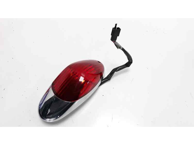 Recambio de piloto trasero central para kawasaki vn 750 / 800 / 900 vn 900 classic referencia OEM IAM 22040178  