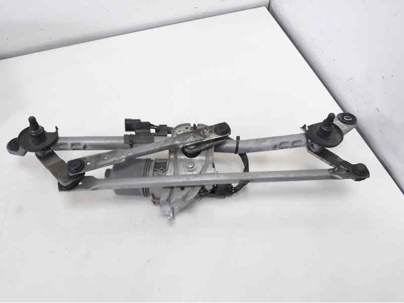 Recambio de motor limpia delantero para toyota avensis (t27) 2.0 d-4d cat referencia OEM IAM 8511005070B 0390241642 