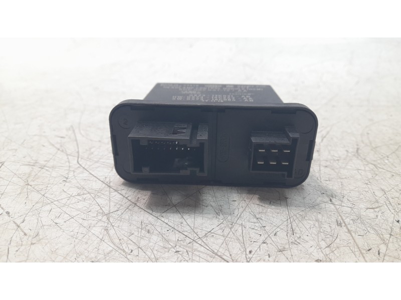 Recambio de centralita luces para land rover discovery sport 2.0 td4 cat referencia OEM IAM GX7313K031AB GX7314C243AA GX7314C084