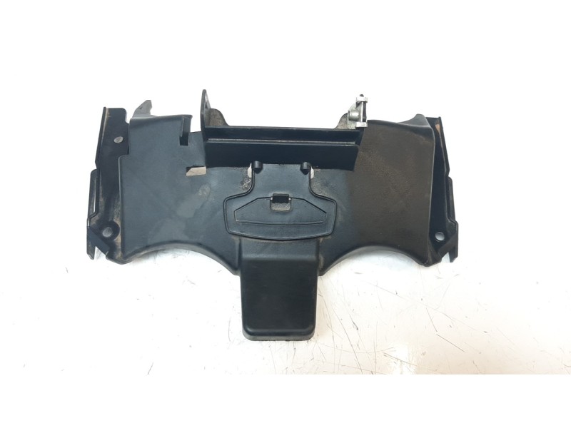 Recambio de moldura para bmw f 800 r referencia OEM IAM 46638528628  