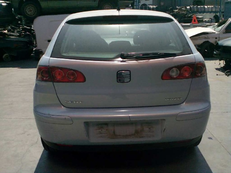seat ibiza (6l1) del año 2004