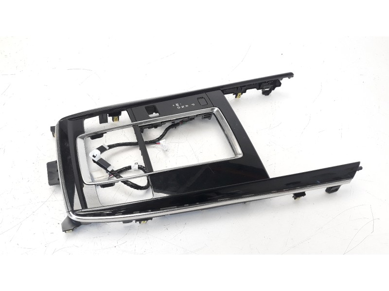Recambio de moldura para mazda cx-30 referencia OEM IAM DFS264341  