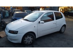 FIAT PUNTO BERLINA (188)