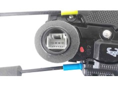 Recambio de cerradura puerta trasera derecha para toyota avensis (t27) 2.0 d-4d cat referencia OEM IAM    2