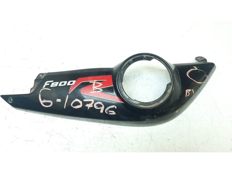 Recambio de moldura para bmw f 800 r referencia OEM IAM 46627678608  