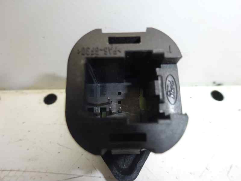 Recambio de warning para ford fiesta (cbk) ghia referencia OEM IAM 2S6T13A350AA  