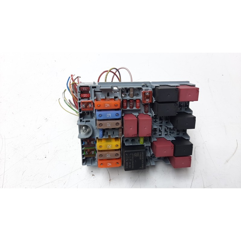 Recambio de caja reles / fusibles para fiat 500 x (334) 1.6 16v cat referencia OEM IAM 51987784  