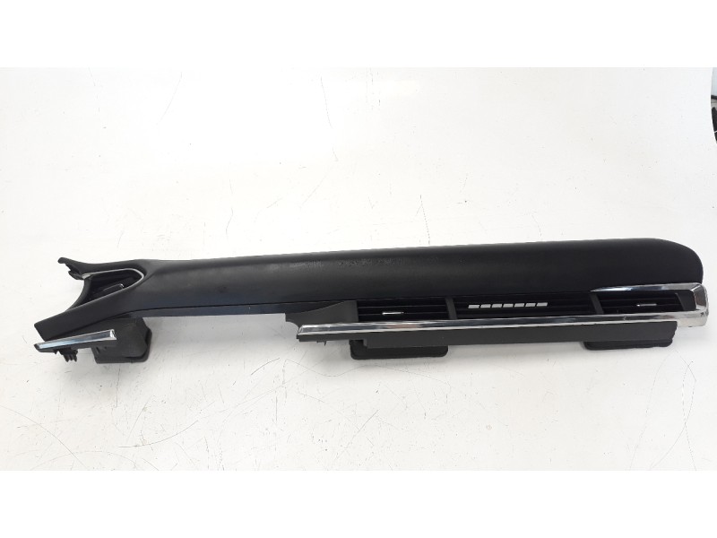Recambio de moldura para mazda cx-30 referencia OEM IAM DFR560375 AVDGJ6471 