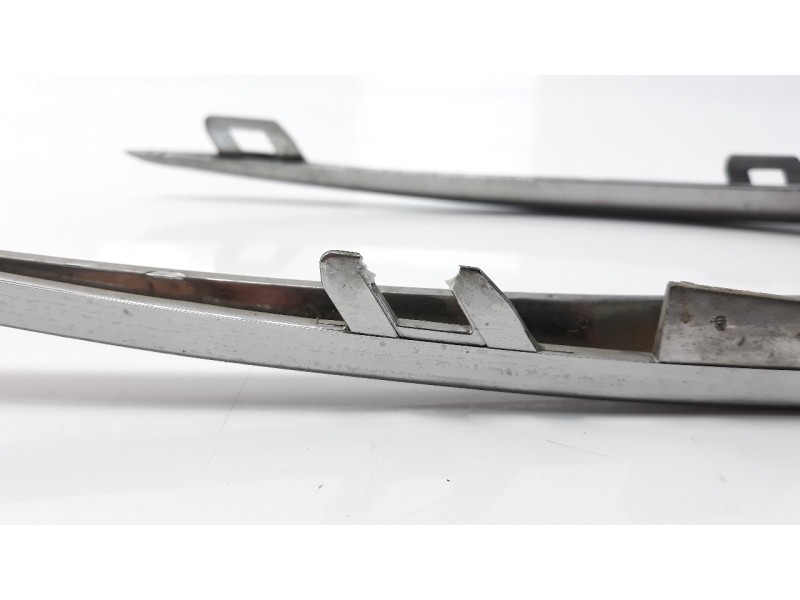 Recambio de rejilla paragolpes izquierda para peugeot 2008 (--.2013) 1.2 12v e-thp referencia OEM IAM 9802523577 107175218 