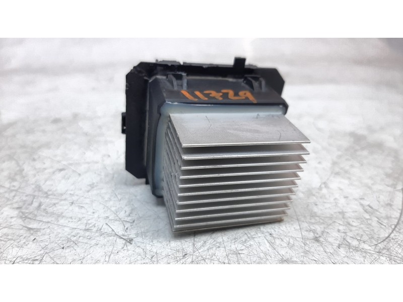 Recambio de resistencia calefaccion para renault clio iv referencia OEM IAM T1017845R  