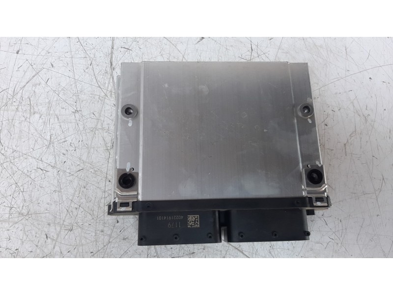 Recambio de centralita motor uce para kia stonic (ybcuv) 1.0 tgdi cat referencia OEM IAM 9001300179KG  