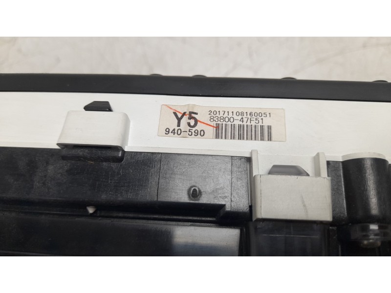 Recambio de cuadro instrumentos para toyota prius+ advance referencia OEM IAM 8380047F51  