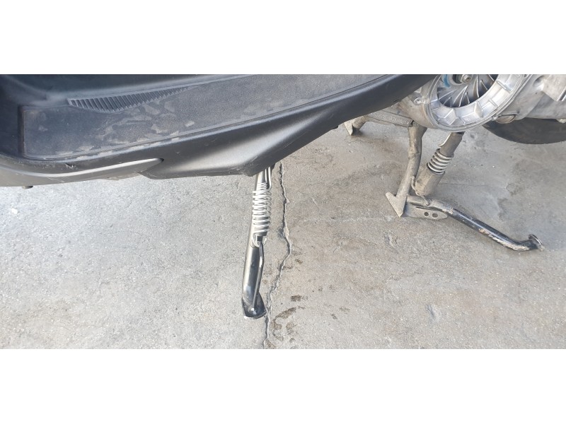 Recambio de caballete lateral para yamaha nmax nmax 125 referencia OEM IAM B6HF731101  