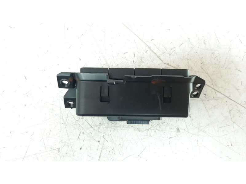 Recambio de mando multifuncion para kia stonic (ybcuv) 1.0 tgdi cat referencia OEM IAM 84757H8AA0  