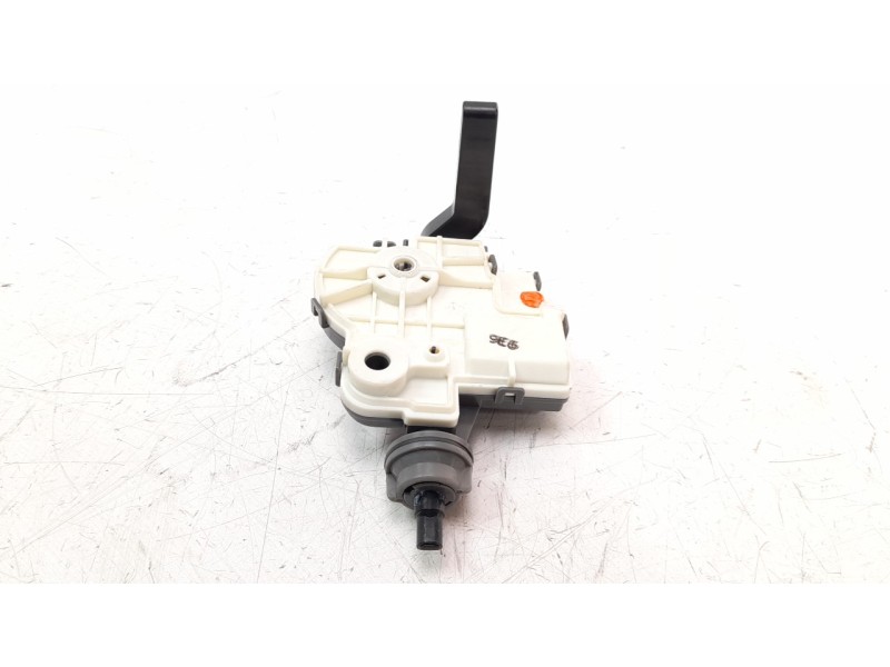 Recambio de tapa exterior combustible para lexus ux (za10) referencia OEM IAM 7703042020  