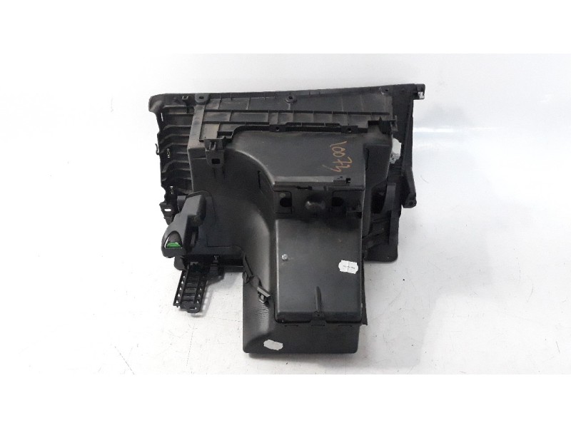 Recambio de guantera para citroen c4 picasso shine referencia OEM IAM 9677842077  