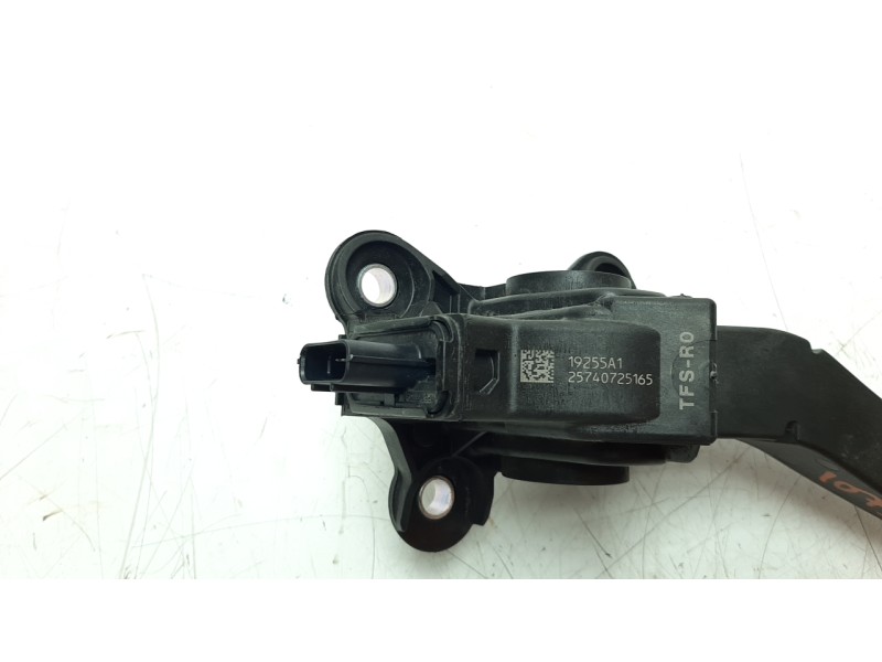Recambio de potenciometro pedal para honda hr-v (..) 1.5 vtec cat referencia OEM IAM 25740725165 19255A1 