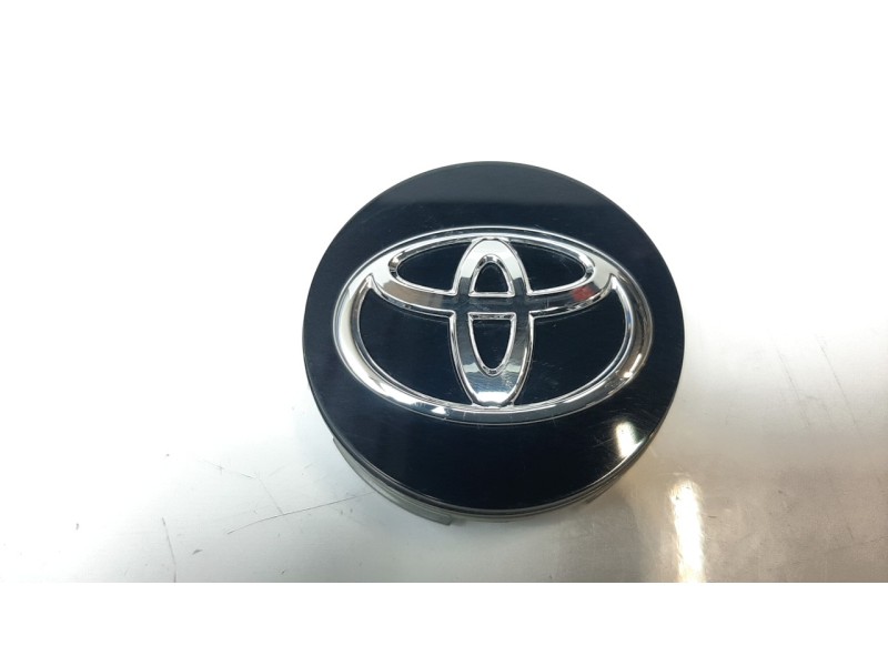 Recambio de tapacubos para toyota prius+ advance referencia OEM IAM 4260353110  