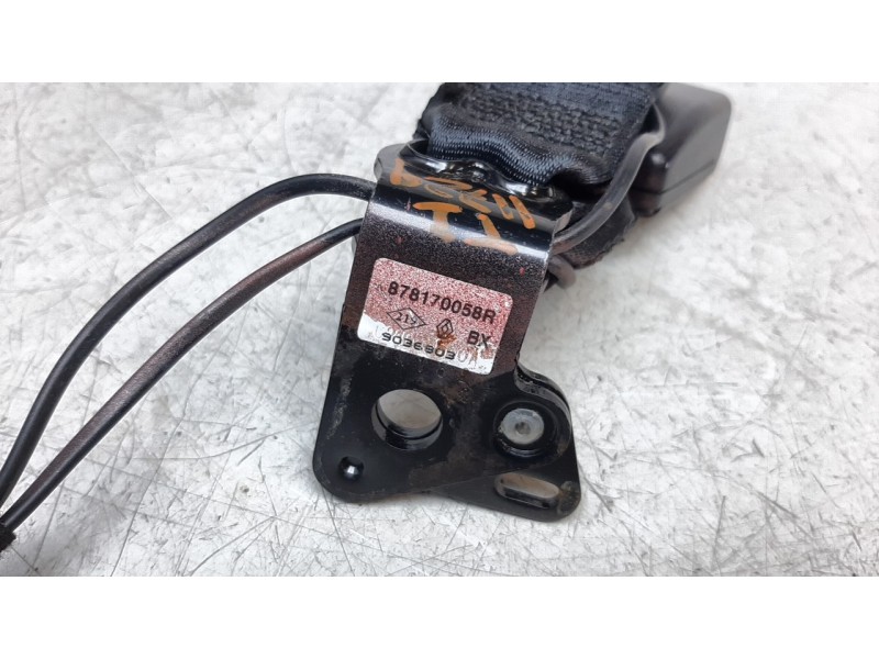 Recambio de enganche cinturon trasero izquierdo para renault clio iv referencia OEM IAM 818170058R  