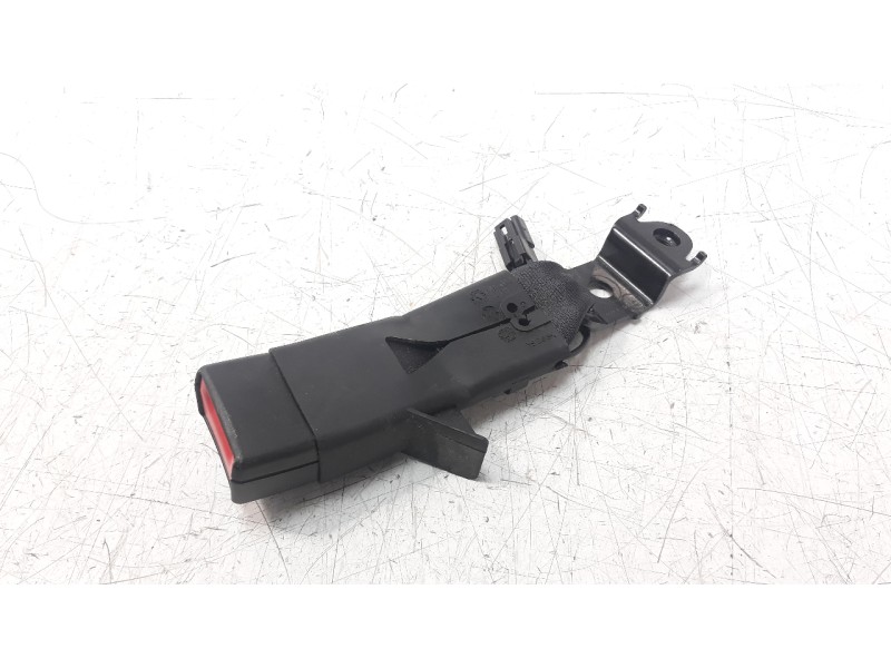 Recambio de cinturon seguridad trasero derecho para toyota avensis 1.8 16v cat referencia OEM IAM 60930922  