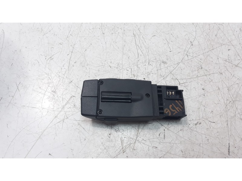 Recambio de mando multifuncion para renault clio iv 1.5 dci diesel fap referencia OEM IAM 255522448R  
