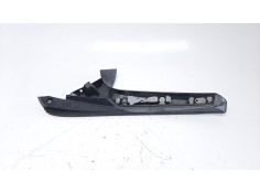 Recambio de moldura para toyota rav4 hybrid 4x2 advance referencia OEM IAM 7689742050   2