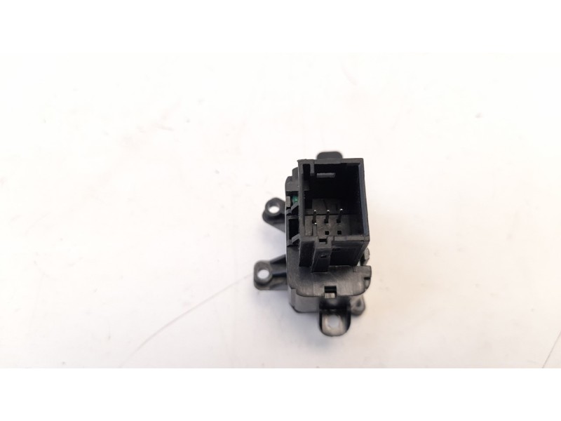 Recambio de interruptor para jeep compass ii 2.0 m-jet cat referencia OEM IAM 735584599  