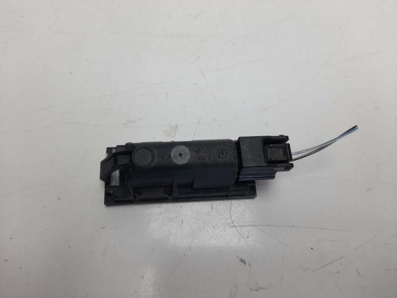 Recambio de piloto matricula para dacia sandero 0.9 tce cat referencia OEM IAM   