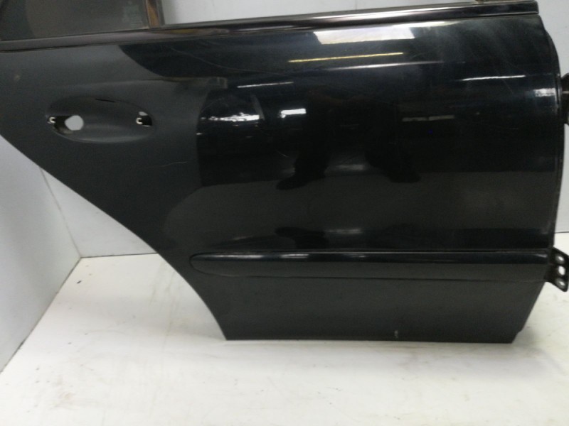 Recambio de puerta trasera derecha para mercedes-benz clase e (w211) berlina 2.2 cdi cat referencia OEM IAM 211730020528  