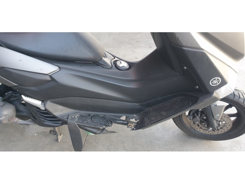 Recambio de moldura para yamaha nmax nmax 125 referencia OEM IAM 2DPF174100P3  