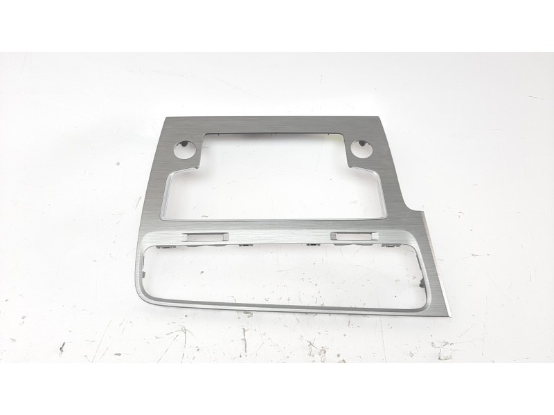 Recambio de moldura para volkswagen golf vii lim. 1.6 16v tdi dpf referencia OEM IAM 5G1819743  