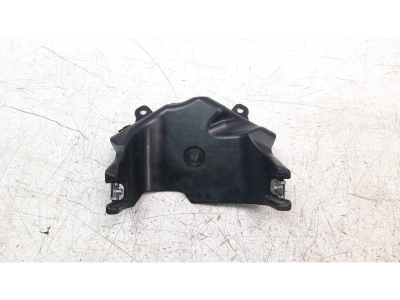 Recambio de moldura para bmw r 1200 r r 1200 r referencia OEM IAM 46638537932  
