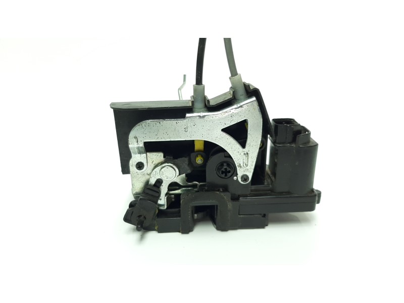 Recambio de cerradura puerta delantera derecha para ssangyong rodius 2.0 td cat referencia OEM IAM 7122021004  