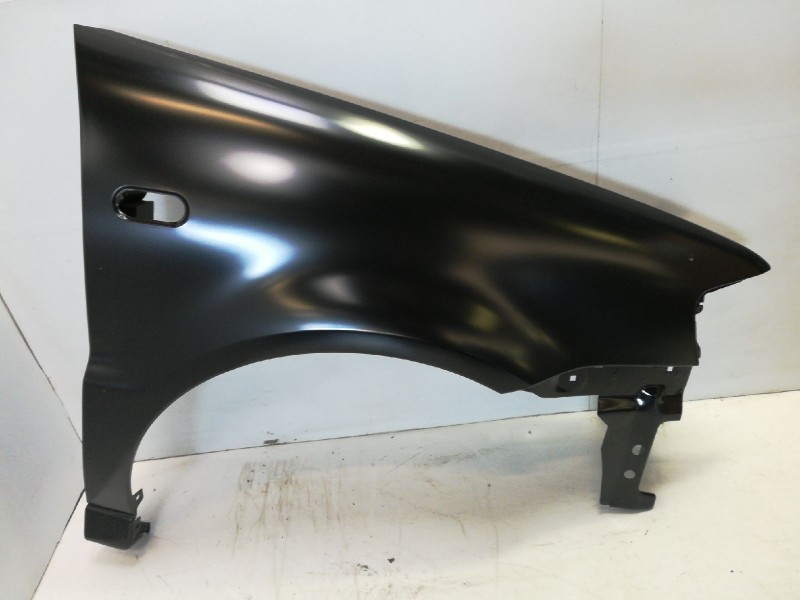 Recambio de aleta delantera derecha para volkswagen polo berlina (6n2) referencia OEM IAM 6N0821022G 109232411 VG0203003