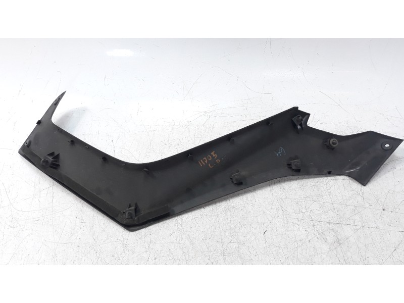 Recambio de moldura para yamaha nmax nmax 125 referencia OEM IAM 2DPF174100P3  
