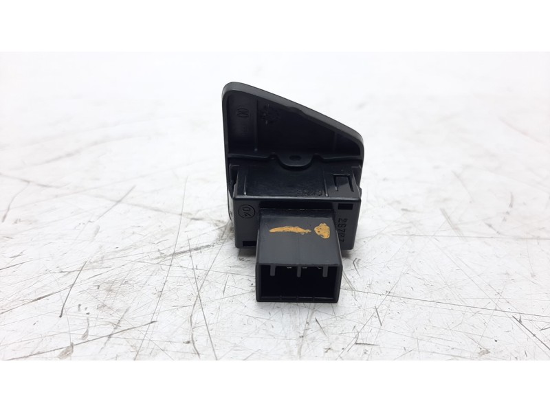 Recambio de mando elevalunas delantero izquierdo para fiat nuova 500 (150) 1.2 cat referencia OEM IAM 735450601  