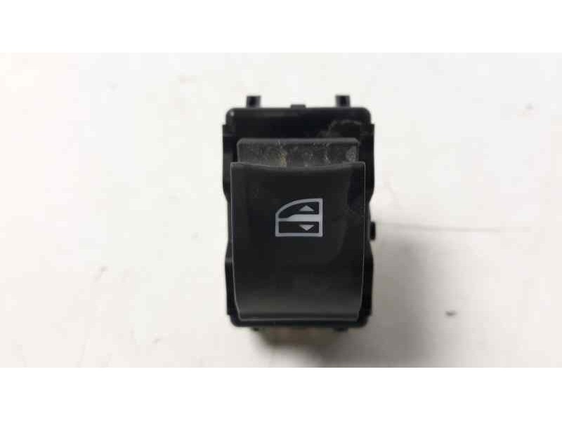 Recambio de mando elevalunas trasero izquierdo para renault captur zen referencia OEM IAM 254218614R IAF930017HQ EWSRE069