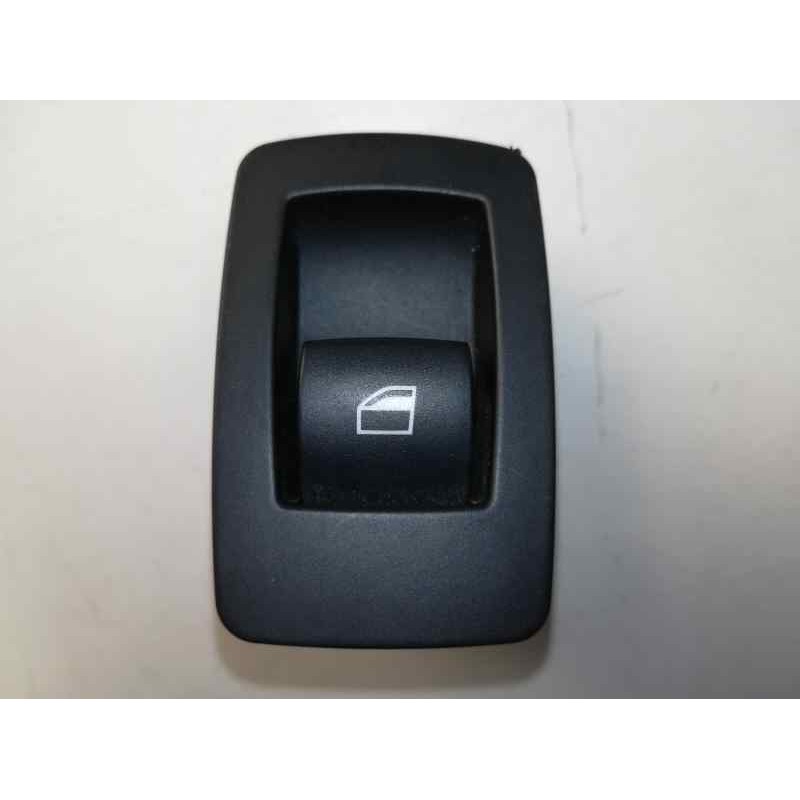 Recambio de mando elevalunas trasero izquierdo para bmw serie 3 berlina (e90) 320d referencia OEM IAM 6945874 BMW70260 