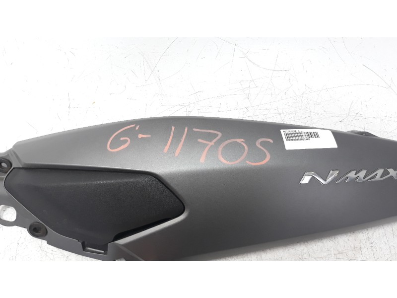 Recambio de moldura para yamaha nmax nmax 125 referencia OEM IAM 2DPF171100P1  