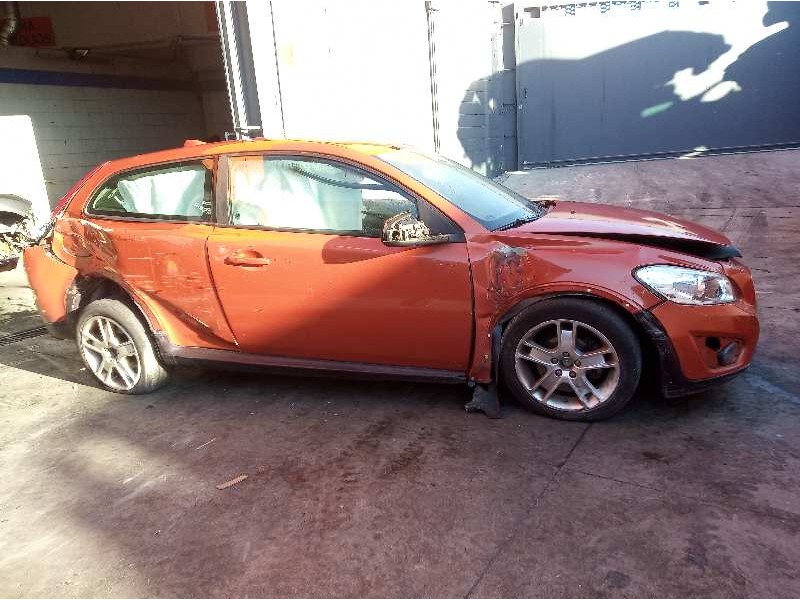 volvo c30 del año 2010