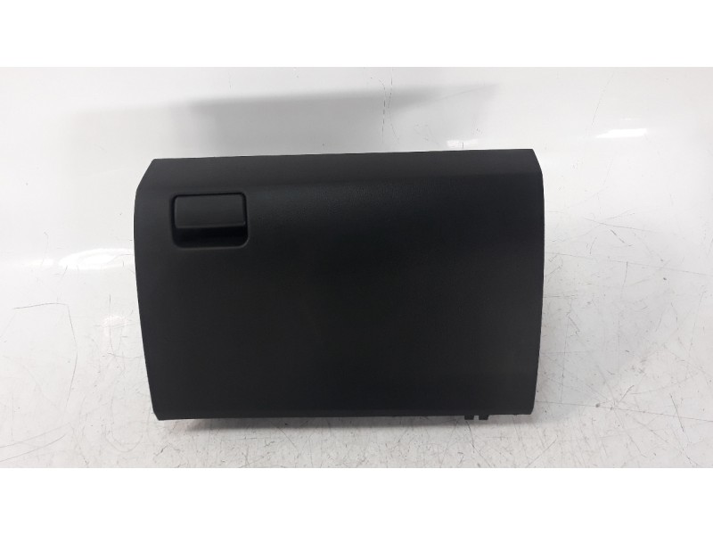 Recambio de guantera para toyota avensis 1.8 16v cat referencia OEM IAM 5555005120C0  