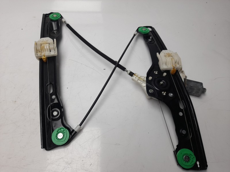 Recambio de elevalunas delantero derecho para bmw serie 3 berlina (e90) 320d referencia OEM IAM 51337140588  