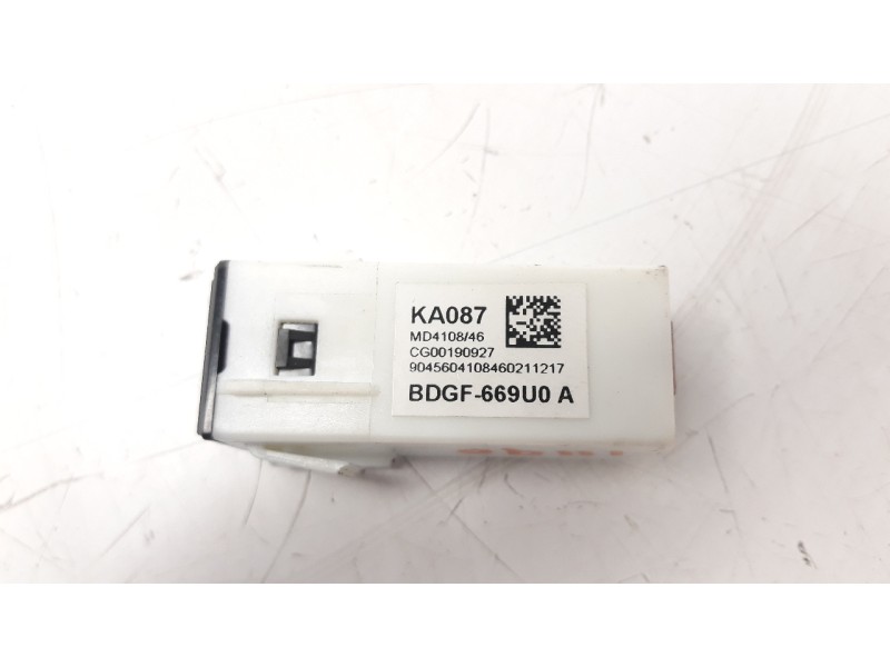 Recambio de modulo electronico para mazda cx-30 referencia OEM IAM BDGF669U0A  