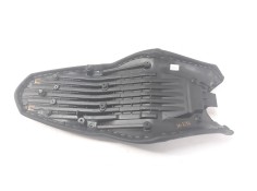 Recambio de asiento para triumph street triple street triple r referencia OEM IAM 2304079   2